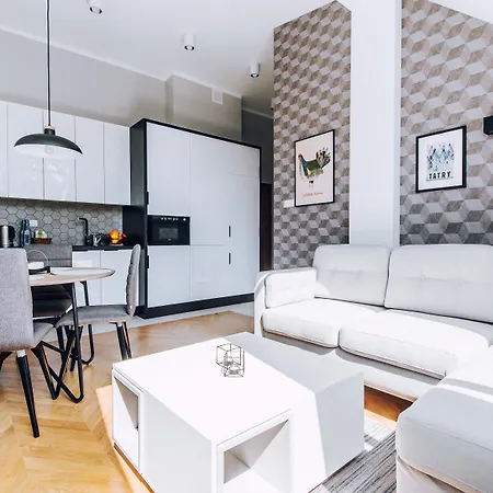 Apartment Lights Topolowa 8 *